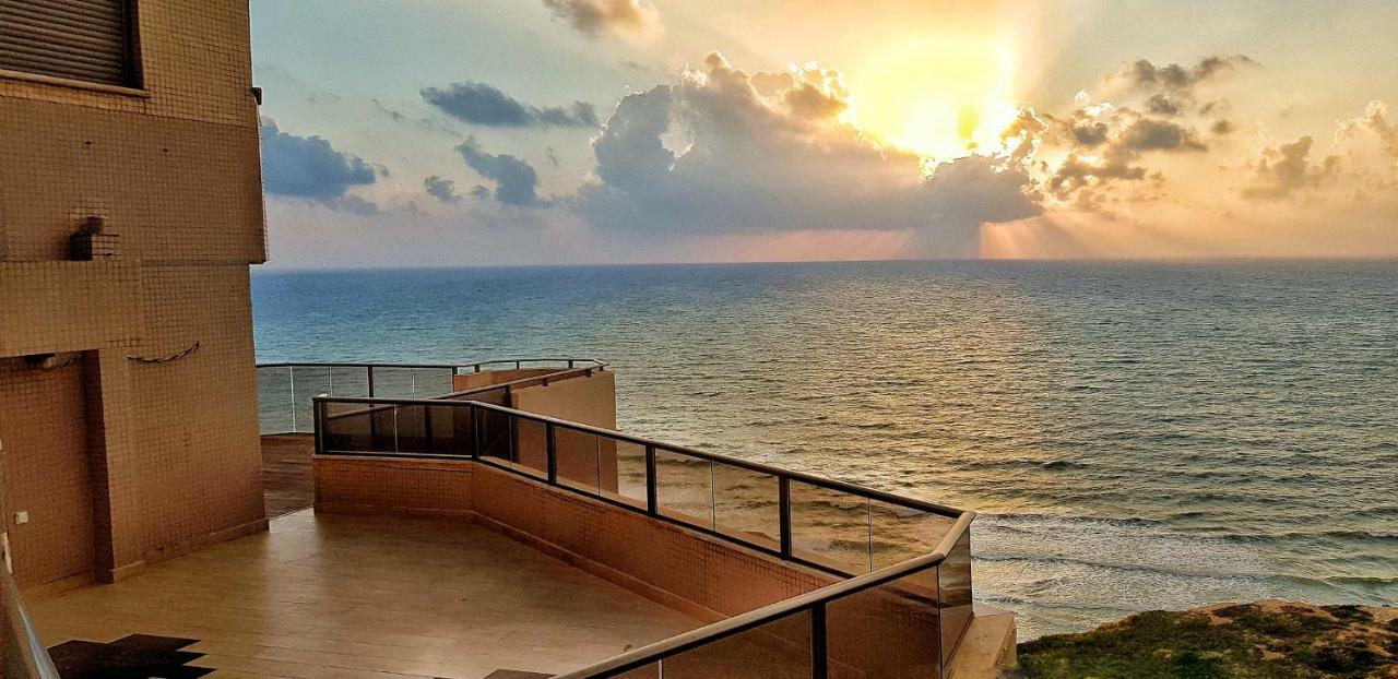 Luxury, Apartments, Netanya, On The Sea Shore Buitenkant foto